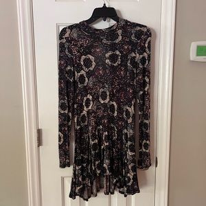 FREE PEOPLE tunic with back cut out